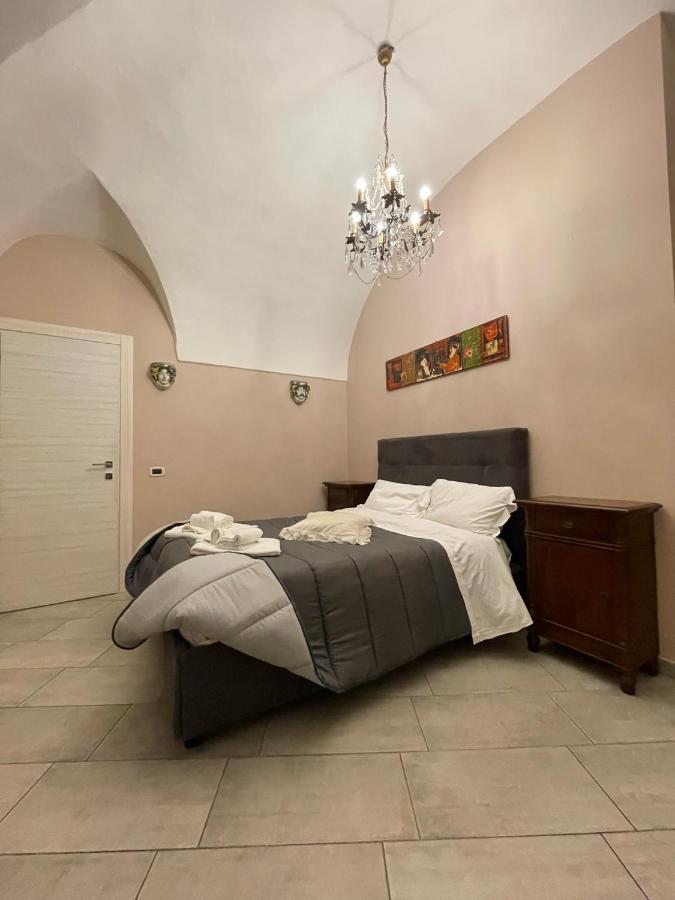 Sunshine House Bed & Breakfast คาตาเนีย ภายนอก รูปภาพ