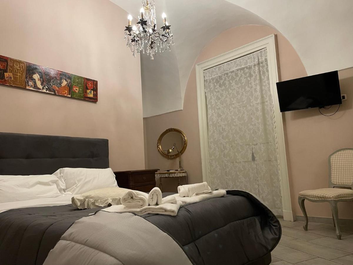 Sunshine House Bed & Breakfast คาตาเนีย ภายนอก รูปภาพ