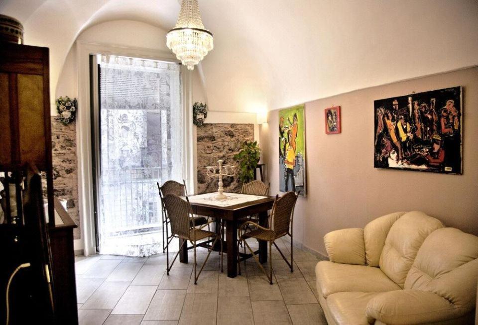Sunshine House Bed & Breakfast คาตาเนีย ภายนอก รูปภาพ