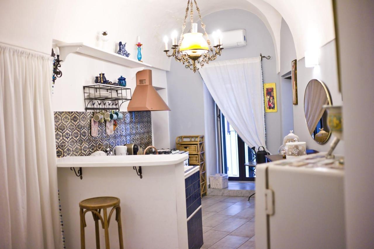 Sunshine House Bed & Breakfast คาตาเนีย ภายนอก รูปภาพ